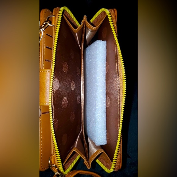 Chic Unlimited Crossbody/Purse/Wallet. NWT. - Picture 8 of 8